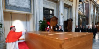 Papa Francisco ya yace en la Basílica Santa María la Mayor en la colina más alta de Roma.