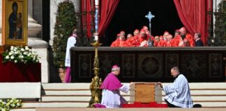 Exequias del Santo Padre: Un Papa con el corazón abierto a todos.