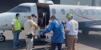 Gobierno de Veracruz traslada a menor para recibir tratamiento médico especializado.