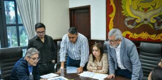 Atiende Alberto Islas a vecinos de Las Ánimas.