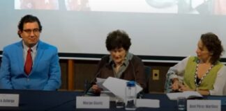 Propalestinos interrumpieron plática de escritora judía mexicana Margo Glantz en la UNAM.