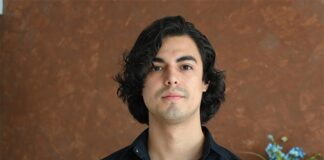 Alumno de posgrado analiza impacto del Deepfake en la confianza pública.