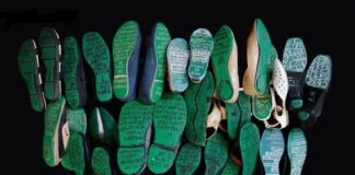 Huellas de la Memoria llega al Palacio de Minería con más de 280 pares de zapatos.