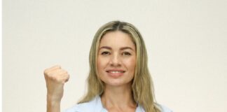 Maribel Topete presenta en debate 4 ejes para transformar Xalapa.