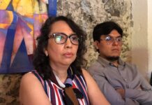 Marisol, trabajando por la UV .