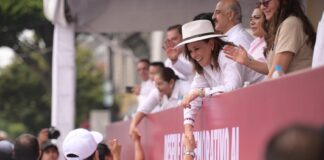 Con desfile de 66 mil trabajadores Veracruz conmemoró el Día del Trabajo.