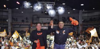 Román Moreno cierra la campaña con un llamado a rescatar Xalapa.