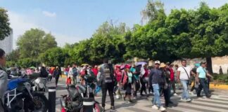 CNTE bloquea oficinas de Pensionissste, Afores y Amafores en CDMX