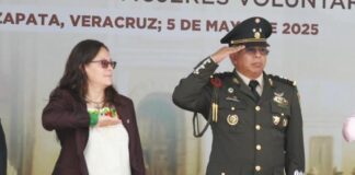 Al momento no existe una solicitud de la familia del exgobernador Fidel Herrera para homenaje en el congreso. Tanya Carola .