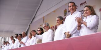 Alcalde de Xalapa Alberto Islas asistió al desfile del Día del Trabajo