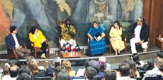 Del teatro político a la teatralización de la política.