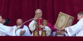 Esto dijo el Papa León XIV en su primer discurso y dio la bendición.