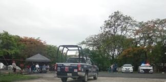 Continúa bloqueo en Las Cumbres y amagan con bloquear la autopista Xalapa-Veracruz.