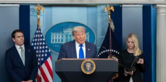 Trump festeja que Corte Suprema revoque ciudadanía por nacimiento y todos los mandatos judiciales contras sus políticas