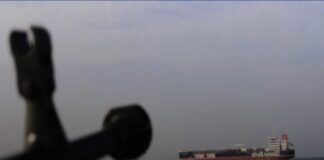 Irán amaga con atentado suicida para bloquear Estrecho de Ormuz si EE. UU. entra a la guerra