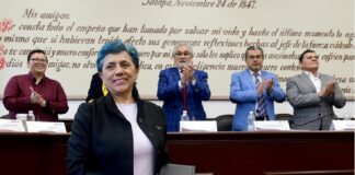 Entrega Cabildo de Xalapa Medalla al Mérito Artístico a pionera del arte feminista.