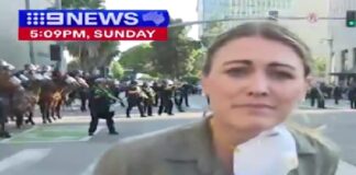 La periodista Lauren Tomasi fue herida con una bala de goma de la policía de EU