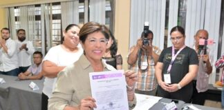 Rosa María es la Alcaldesa Electa del Puerto de Veracruz.