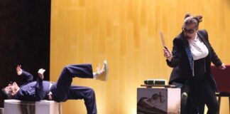 Presentan en San Lázaro la obra de teatro “Cómo deconstruirse del patriarcado sin morir en el intento”.