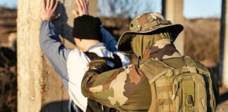 California: trabajadores agrícolas en huelga en protesta por operativos de ICE .