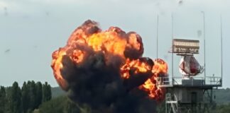 Avión se estrella luego de despegar en Aeropuerto de Londres-Southend