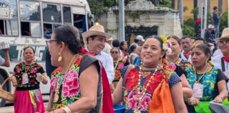 “Nuestra cultura no es una mercancía”: inicia Guelaguetza Magisterial y Popular .