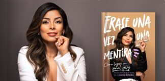 Laura Báez presenta el libro “Érase una vez una mentira”.