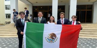Mexicanos ganan medallas de oro y plata en Olimpiada Internacional de Economía 2025