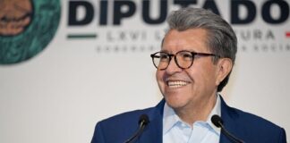 Monreal llama a cerrar filas con la presidenta Claudia Sheinbaum frente a las andanadas del exterior.