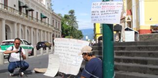 “No me discrimine como la Fiscalía” pide a la Gobernadora hombre encadenado.