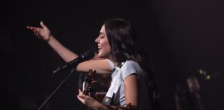 Terral cierra con broche de oro con Valeria Castro .