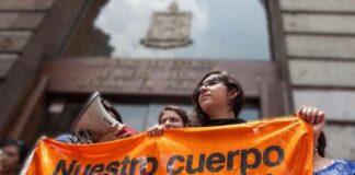 Sin consultar a movimientos de mujeres, PRI busca legalizar el trabajo sexual en México.