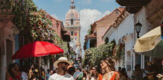 Maluma lanza “Bronceador” con influencias de pop y afrobeat.