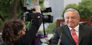 Asedio de AMLO contra mujeres periodistas. Informe CIMAC registra mil 189 casos.