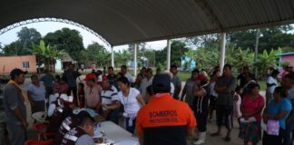 Veracruz despliega ayuda para familias afectadas por la Onda Tropical 20