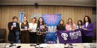 Olimpia Coral en Argentina impulsa Ley Ema, contra violencia digital como la sextorsión.