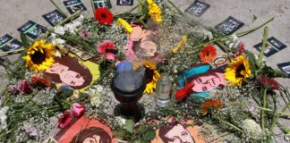 Instalan Marca de Memoria en la colonia Narvarte para recordar a Mile, Yesenia, Nadia, Olivia y Rubén.