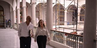 Supervisa Rocío Nahle avance de rehabilitación en el Palacio de Gobierno .