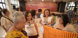 El arte veracruzano brilló en el Festival del Mar, Rocío Nahle recorrió la Casa de la Cultura