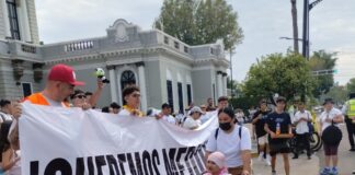#QueremosMedicina Marchan familiares y pacientes oncológicos urgiendo abasto de medicamentos en México.