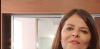 Mentoría y redes de apoyo entre mujeres líderes.