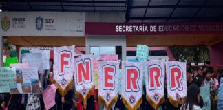 Estudiantes FNERRR exigen solución a demandas ante la SEV.