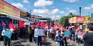 Antorchistas marcharon contra CMAS .