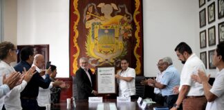 Reconoce CROC trabajo de Alberto Islas.