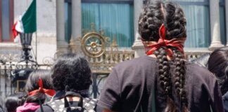 Familias de Ayotzinapa exigen avances a Sheinbaum a casi 12 años de la desaparición de los 43