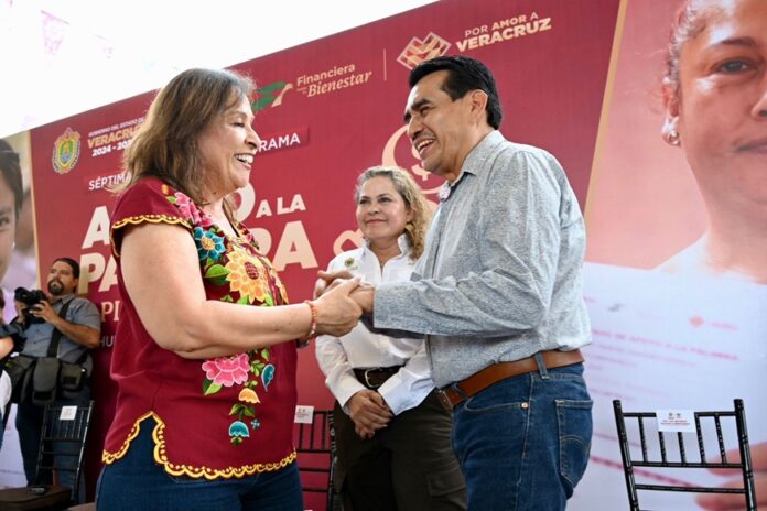 Rocio Nahle Esteban Bautista en Tatahuicapan