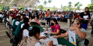 Más de 20 mil hogares veracruzanos reciben recursos inmediatos para reconstrucción de vivienda, comercios y cultivos