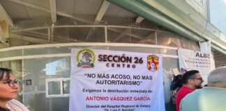 Trabajadores de salud protestan en distintos municipios de Veracruz para exigir condiciones laborales dignas