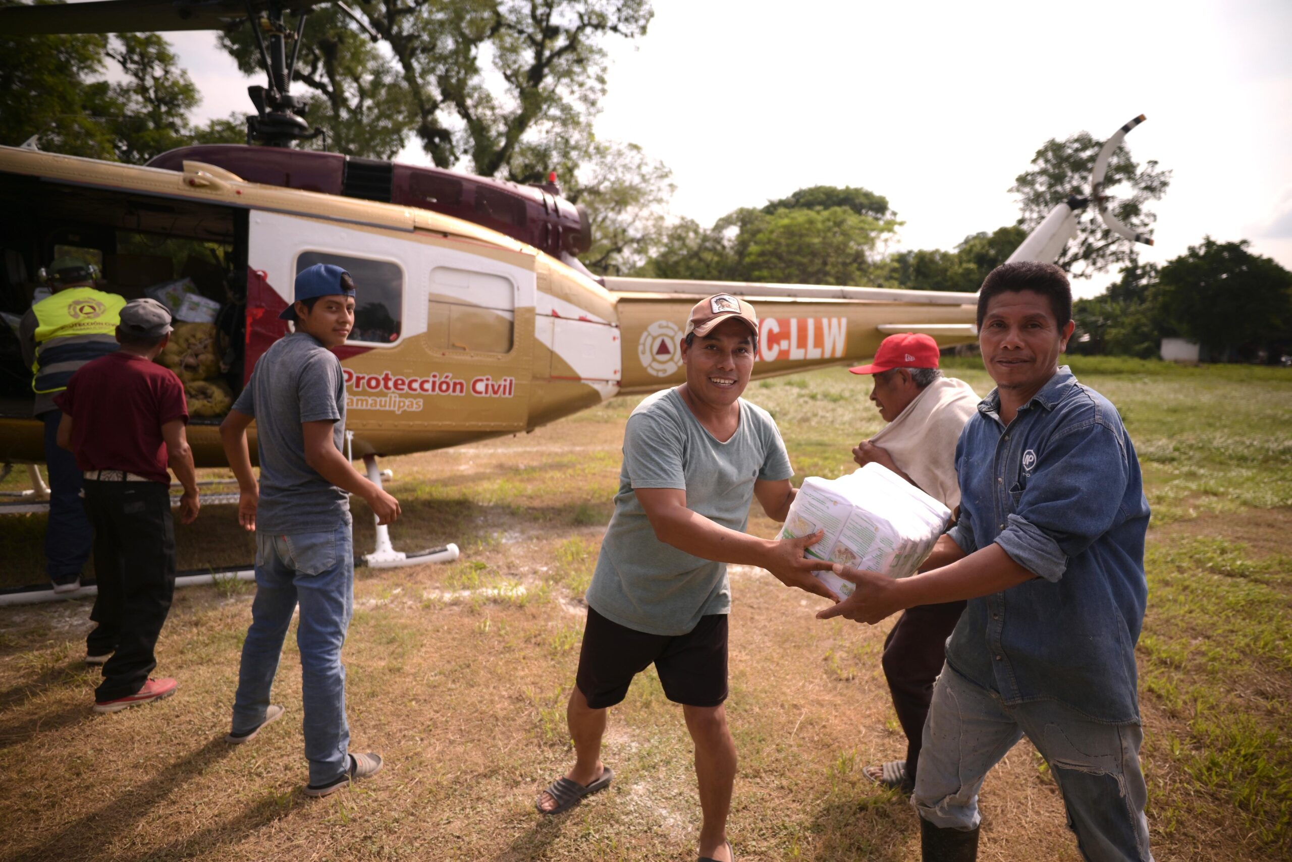 Veracruz avanza en reconstrucción con apoyo de sociedad y Fuerzas Armadas