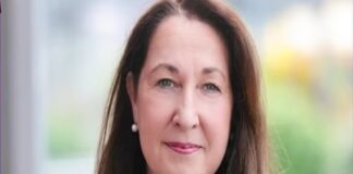 Conmociona el caso de Iris Stalzer; La alcaldesa fue presuntamente apuñalada por sus hijos.